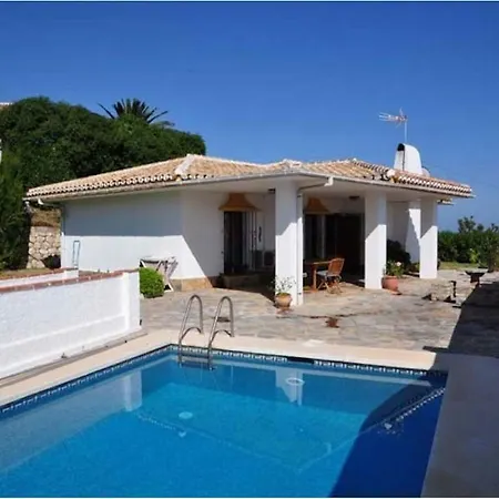 Miranda Villa *